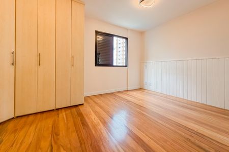Apartamento à venda com 118m², 3 quartos e 2 vagas Apartamento à venda com 118m², 3 quartos e 2 vagasSuíte