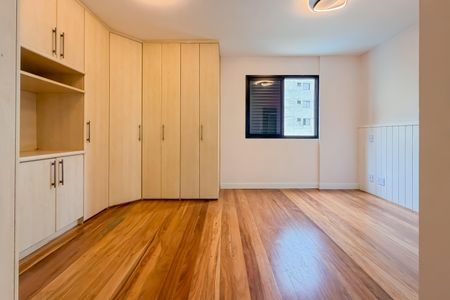 Apartamento à venda com 118m², 3 quartos e 2 vagas Apartamento à venda com 118m², 3 quartos e 2 vagasSuíte