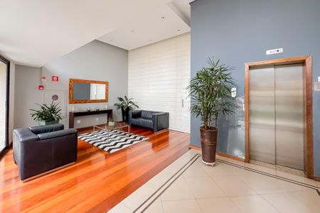 Apartamento à venda com 118m², 3 quartos e 2 vagas Apartamento à venda com 118m², 3 quartos e 2 vagasHall social