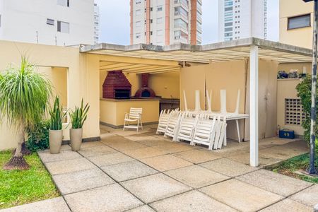 Apartamento à venda com 118m², 3 quartos e 2 vagas Apartamento à venda com 118m², 3 quartos e 2 vagasChurrasqueira