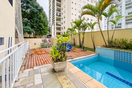 Apartamento à venda com 118m², 3 quartos e 2 vagas Apartamento à venda com 118m², 3 quartos e 2 vagasPiscina