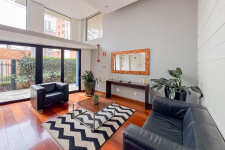 Apartamento à venda com 118m², 3 quartos e 2 vagas Apartamento à venda com 118m², 3 quartos e 2 vagasHall social