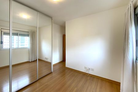 Apartamento para alugar com 77m², 2 quartos e 2 vagas Apartamento para alugar com 77m², 2 quartos e 2 vagasSuite 1