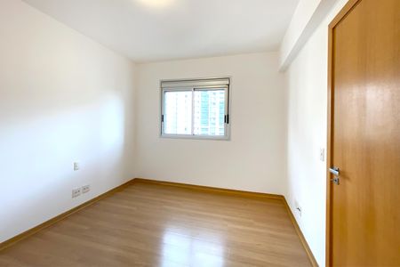 Apartamento para alugar com 77m², 2 quartos e 2 vagas Apartamento para alugar com 77m², 2 quartos e 2 vagasQuarto 2