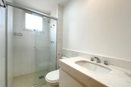 Apartamento para alugar com 77m², 2 quartos e 2 vagas Apartamento para alugar com 77m², 2 quartos e 2 vagasBanheiro