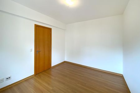 Apartamento para alugar com 77m², 2 quartos e 2 vagas Apartamento para alugar com 77m², 2 quartos e 2 vagasQuarto 2