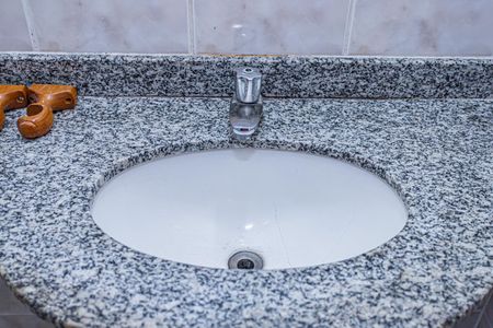 Casa à venda com 146m², 3 quartos e 2 vagasBanheiro suite