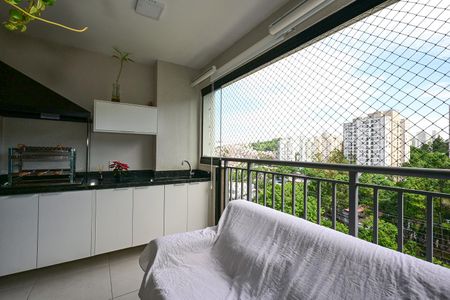 Varanda de apartamento à venda com 3 quartos, 76m² em Vila Andrade, São Paulo