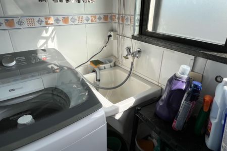 Apartamento para alugar com 144m², 3 quartos e 1 vagaÁrea de Serviço