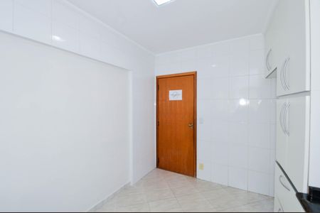 Casa à venda com 223m², 4 quartos e 4 vagas Casa à venda com 223m², 4 quartos e 4 vagasCozinha