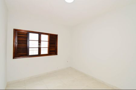 Casa à venda com 223m², 4 quartos e 4 vagas Casa à venda com 223m², 4 quartos e 4 vagasQuarto 2