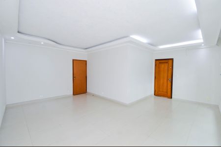 Sala de casa para alugar com 4 quartos, 223m² em Jardim Zaira, Guarulhos
