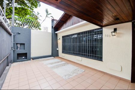 Casa à venda com 223m², 4 quartos e 4 vagas Casa à venda com 223m², 4 quartos e 4 vagasGaragem