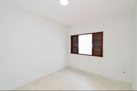 Casa à venda com 223m², 4 quartos e 4 vagas Casa à venda com 223m², 4 quartos e 4 vagasQuarto 2