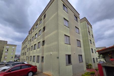 Apartamento à venda com 60m², 3 quartos e 1 vagaFachada