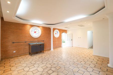 Casa para alugar com 2 quartos, 130m² em Vila Irmaos Arnoni, São Paulo