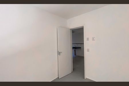 Quarto 2 de apartamento para alugar com 2 quartos, 38m² em Artur Alvim, São Paulo