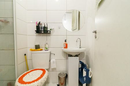 Apartamento à venda com 38m², 2 quartos e sem vaga Apartamento à venda com 38m², 2 quartos e sem vagaBanheiro