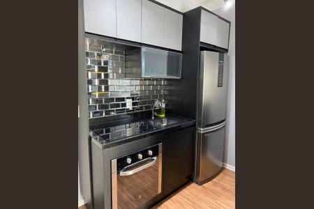 Cozinha de apartamento para alugar com 1 quarto, 38m² em Jardim Flor da Montanha, Guarulhos