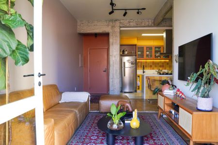 Sala de apartamento para alugar com 2 quartos, 82m² em Cerqueira César, São Paulo