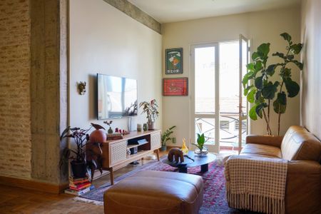 Sala de apartamento para alugar com 2 quartos, 82m² em Cerqueira César, São Paulo