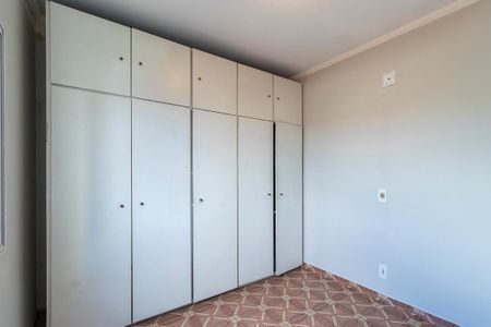 Quarto 2 de apartamento à venda com 2 quartos, 60m² em Vila Marieta, Campinas