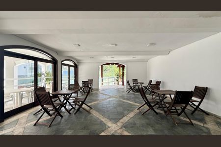 Casa para alugar com 500m², 4 quartos e 6 vagas Casa para alugar com 500m², 4 quartos e 6 vagasÁrea comum