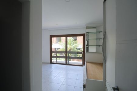 Casa para alugar com 500m², 4 quartos e 6 vagas Casa para alugar com 500m², 4 quartos e 6 vagasSuíte 2