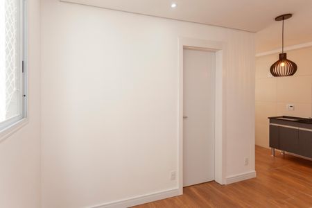 Sala de apartamento à venda com 2 quartos, 35m² em Jardim Sabara, São Paulo