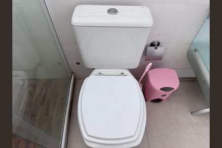 Casa de condomínio para alugar com 480m², 4 quartos e 1 vaga Casa de condomínio para alugar com 480m², 4 quartos e 1 vagaSuíte 3 - Banheiro