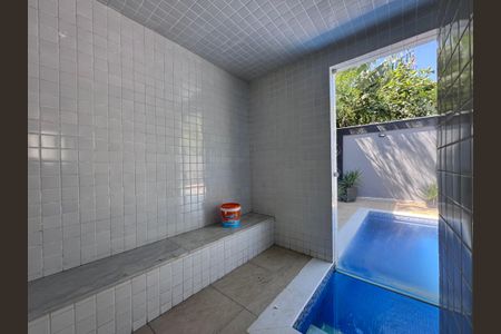 Casa de condomínio para alugar com 480m², 4 quartos e 1 vaga