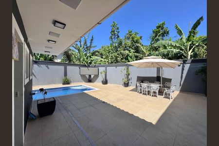 Casa de condomínio para alugar com 480m², 4 quartos e 1 vaga