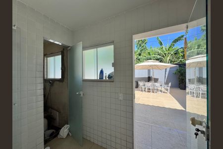 Casa de condomínio para alugar com 480m², 4 quartos e 1 vaga