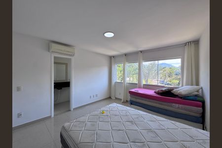 Casa de condomínio para alugar com 480m², 4 quartos e 1 vaga Casa de condomínio para alugar com 480m², 4 quartos e 1 vagaSuíte 2