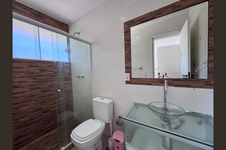 Casa de condomínio para alugar com 480m², 4 quartos e 1 vaga Casa de condomínio para alugar com 480m², 4 quartos e 1 vagaSuíte 3 - Banheiro