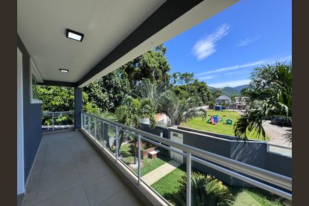 Casa de condomínio para alugar com 480m², 4 quartos e 1 vaga Casa de condomínio para alugar com 480m², 4 quartos e 1 vagaSuíte 1 - Varanda