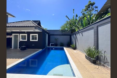 Casa de condomínio para alugar com 480m², 4 quartos e 1 vaga