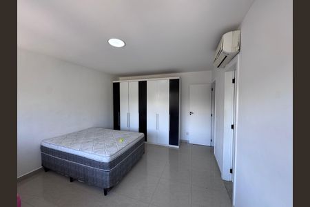 Casa de condomínio para alugar com 480m², 4 quartos e 1 vaga Casa de condomínio para alugar com 480m², 4 quartos e 1 vagaSuíte 2