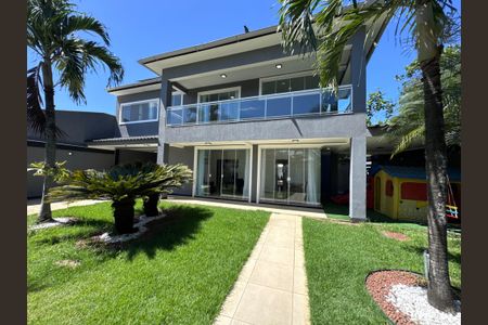 Casa de condomínio para alugar com 480m², 4 quartos e 1 vaga