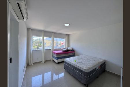Casa de condomínio para alugar com 480m², 4 quartos e 1 vaga Casa de condomínio para alugar com 480m², 4 quartos e 1 vagaSuíte 2