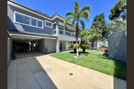 Casa de condomínio para alugar com 480m², 4 quartos e 1 vaga Casa de condomínio para alugar com 480m², 4 quartos e 1 vagaÁrea externa