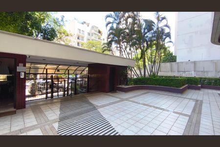 Apartamento para alugar com 175m², 4 quartos e 3 vagasEntrada e Portaria