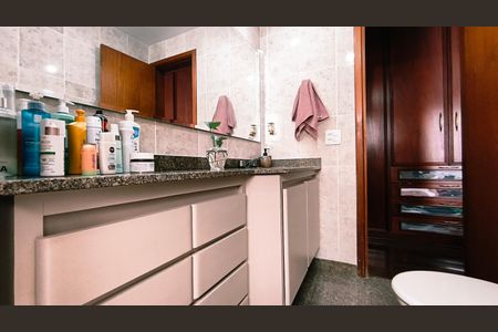 Apartamento para alugar com 175m², 4 quartos e 3 vagasBanheiro da Suíte 2