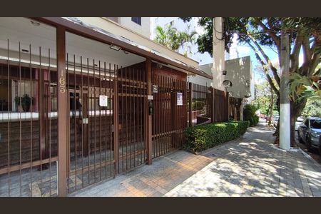 Apartamento para alugar com 175m², 4 quartos e 3 vagasFachada + plaquinha