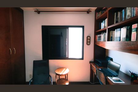 Apartamento para alugar com 175m², 4 quartos e 3 vagasQuarto