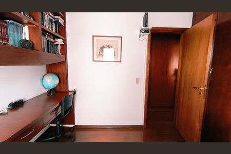 Apartamento para alugar com 175m², 4 quartos e 3 vagasQuarto