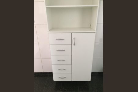 Apartamento para alugar com 80m², 2 quartos e 1 vaga Apartamento para alugar com 80m², 2 quartos e 1 vagaCozinha