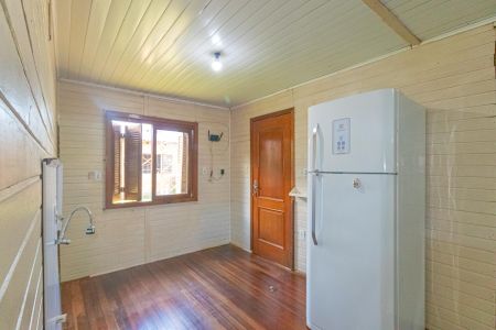 Casa à venda com 200m², 2 quartos e 2 vagasSala/Cozinha