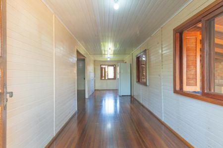 Casa à venda com 200m², 2 quartos e 2 vagasSala/Cozinha