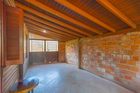 Casa à venda com 200m², 2 quartos e 2 vagasGaragem